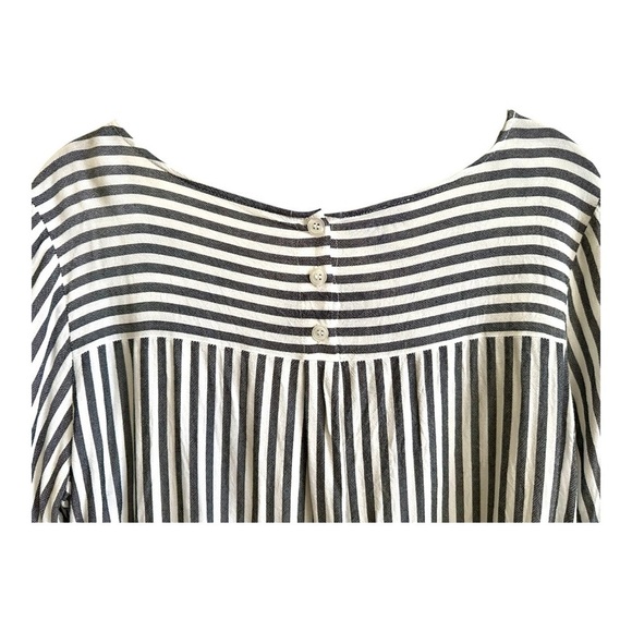 ALYX, WOMENS STRIPE TOP IN BLACK & WHITE. 3/4 SLEEVE, HI-LOW HEM. SIZEL - Picture 5 of 7